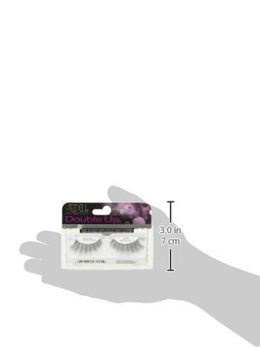 Size guide showing the false lash pack in a hand, 3 inches tall