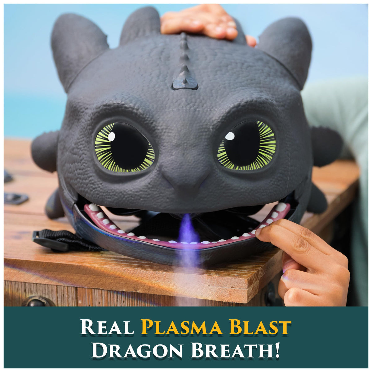 DreamWorks Dragons Blast & Roar Toothless Role Play Mask