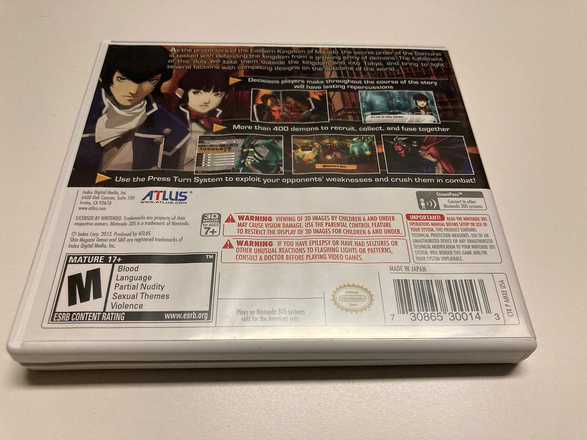 Back of the 3DS game case with story text, gameplay screenshots and ESRB rating