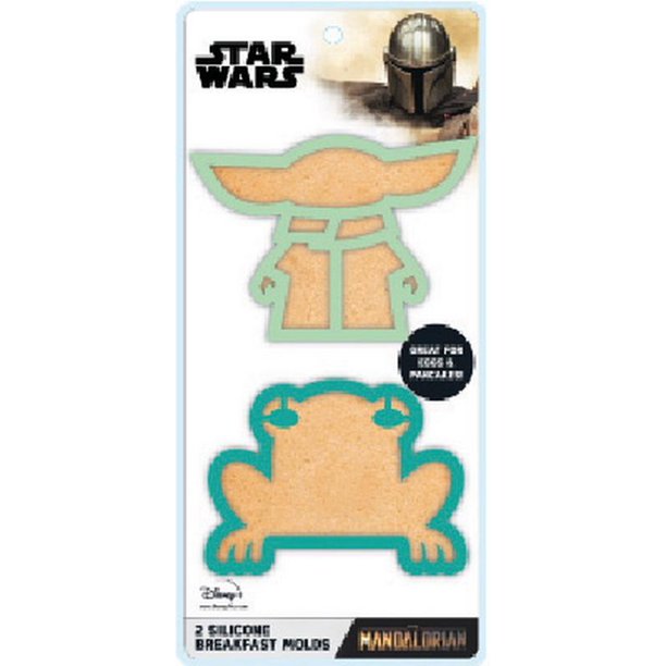 Star Wars silicone breakfast molds: Grogu shape and frog shape on a Mandalorian card