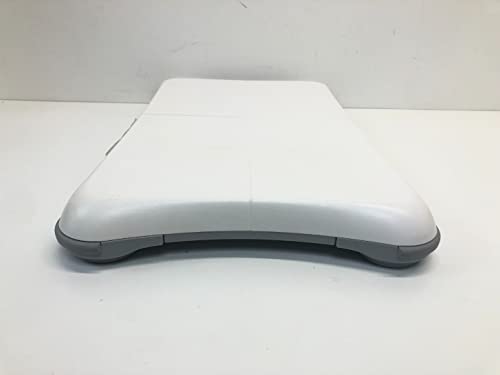 Short end of the balance board with grey feet