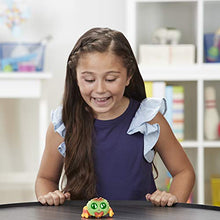 Load image into Gallery viewer, Hasbro Toys Klutzers Doll
