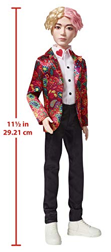 BTS V doll beside a height marker showing it stands 11.5 inches (29 cm) tall