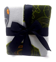 Load image into Gallery viewer, Halo Infinite Throw Blankets 40 x 50 inches Grey Plush Throw Soft and Cozy Gamer Blanket Great Gift or Travel Blanket
