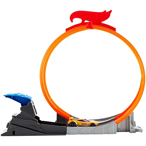 Loop Star set with blue launcher, orange loop and red flame topper, gold car