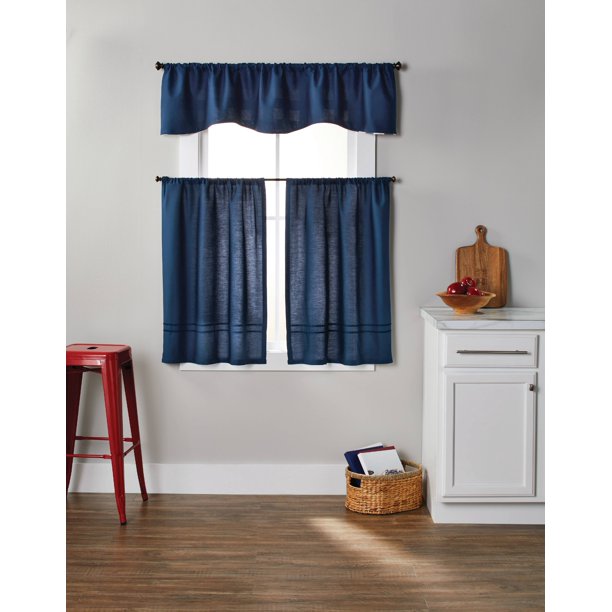 Better Homes & Gardens Checks N Solids 3-Piece Kitchen Window Curtains UPC: 081806465972